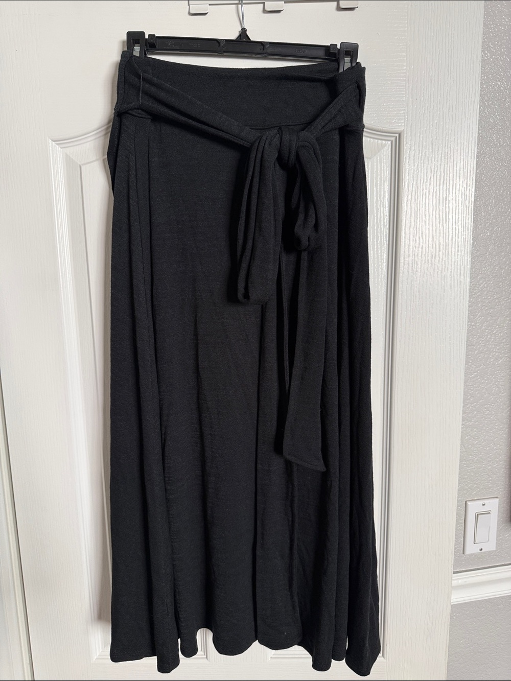 GAP Black Midi Skirt with Self Tie Waist